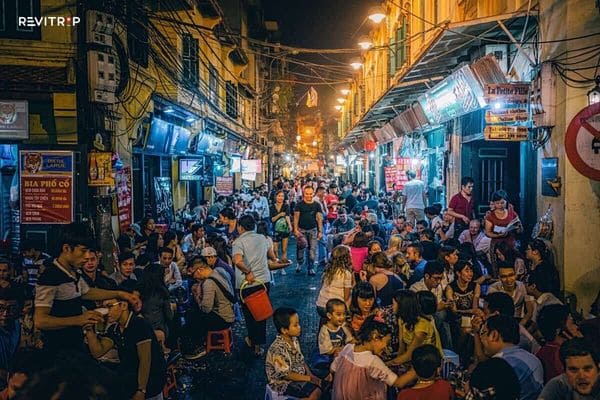 谢现街夜景