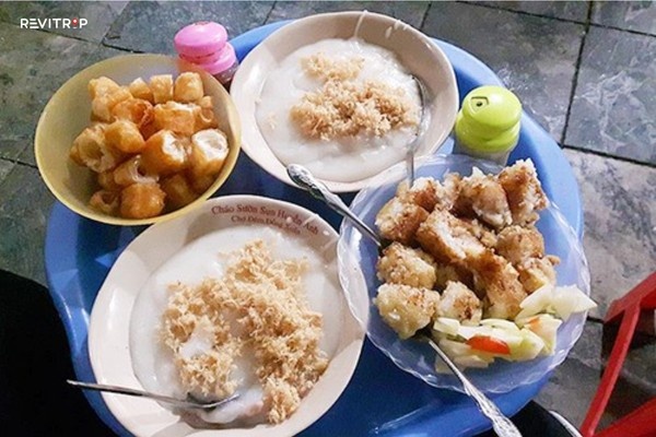 Huyền Anh 软骨粥配肉松和炸发酵肉小菜