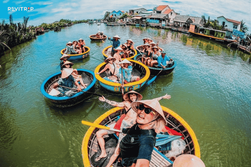Full-day tour guide in Vietnam