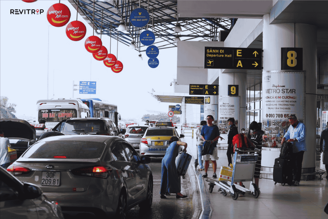 Airport Arrival in Vietnam – Noi Bai (HAN) Travel Scene