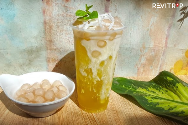 Sugarcane juice with coconut cream