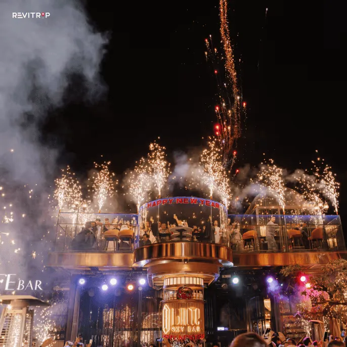 Hanoi Fireworks 2026: Best Hotels & Viewing Locations