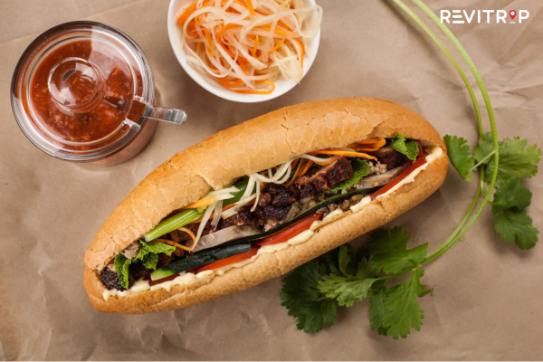 Hanoi food tour - Banh Mi