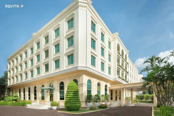 Avani Hai Phong Harbor View