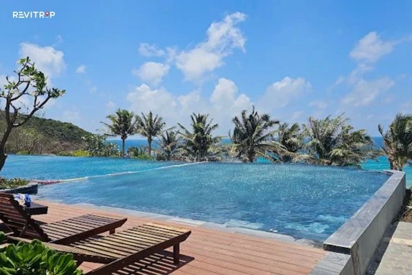 Swimming pool in Orson