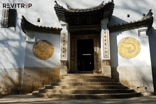 Vuong Family Palace