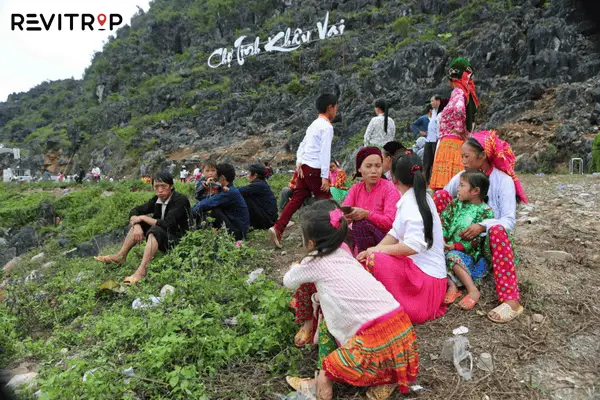 Cho Tinh Khau Vai