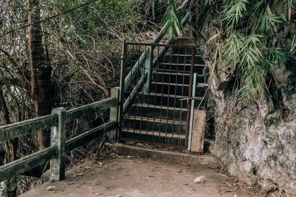 Finding the Secret Entrance