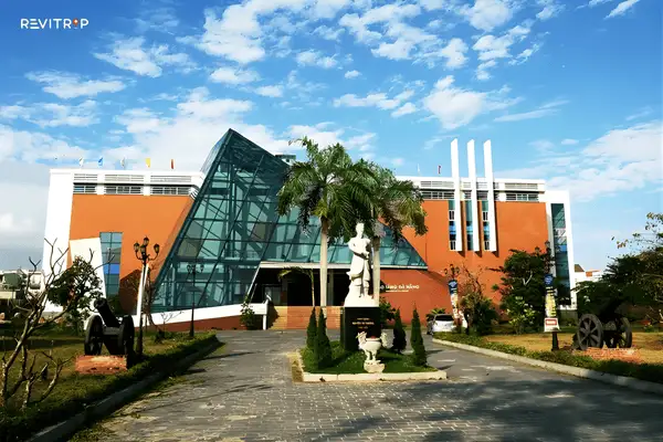 位于市中心的岘港博物馆