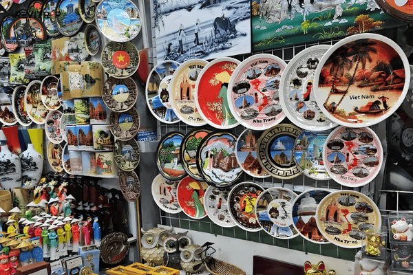 Handicrafts and Local Crafts