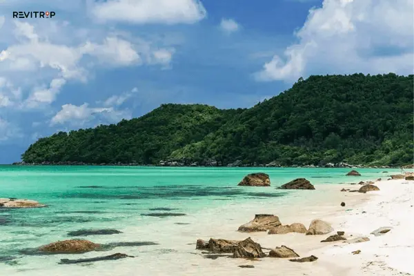 翁兰海滩：宁静的逃离