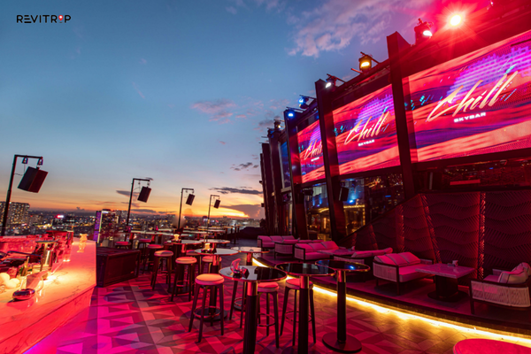 Chill Skybar – A classic high-rise rooftop near Ben Thanh Market in Ho Chi Minh City