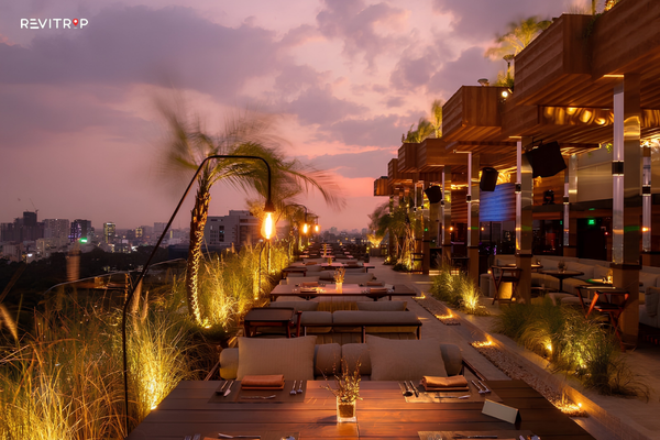 Shri Lifestyle Dining – A panoramic rooftop restaurant for dinner and city views in Saigon