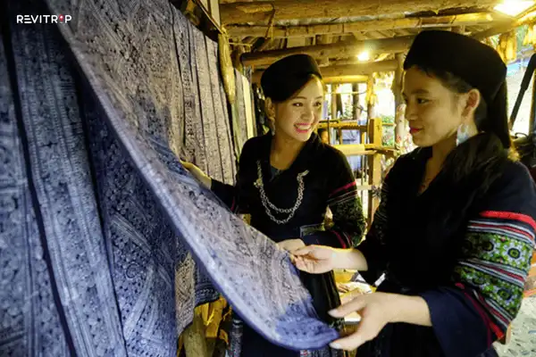 Traditional indigo dyeing in Sa Pa