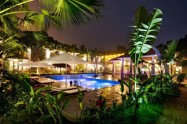Bai Dinh Garden Resort and Spa with garden and outdoor swimming pool
